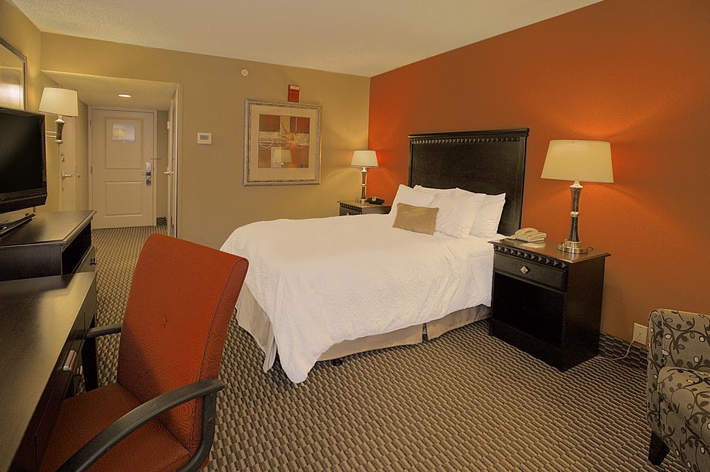 Hampton Inn Asheville - Biltmore Area Dış mekan fotoğraf
