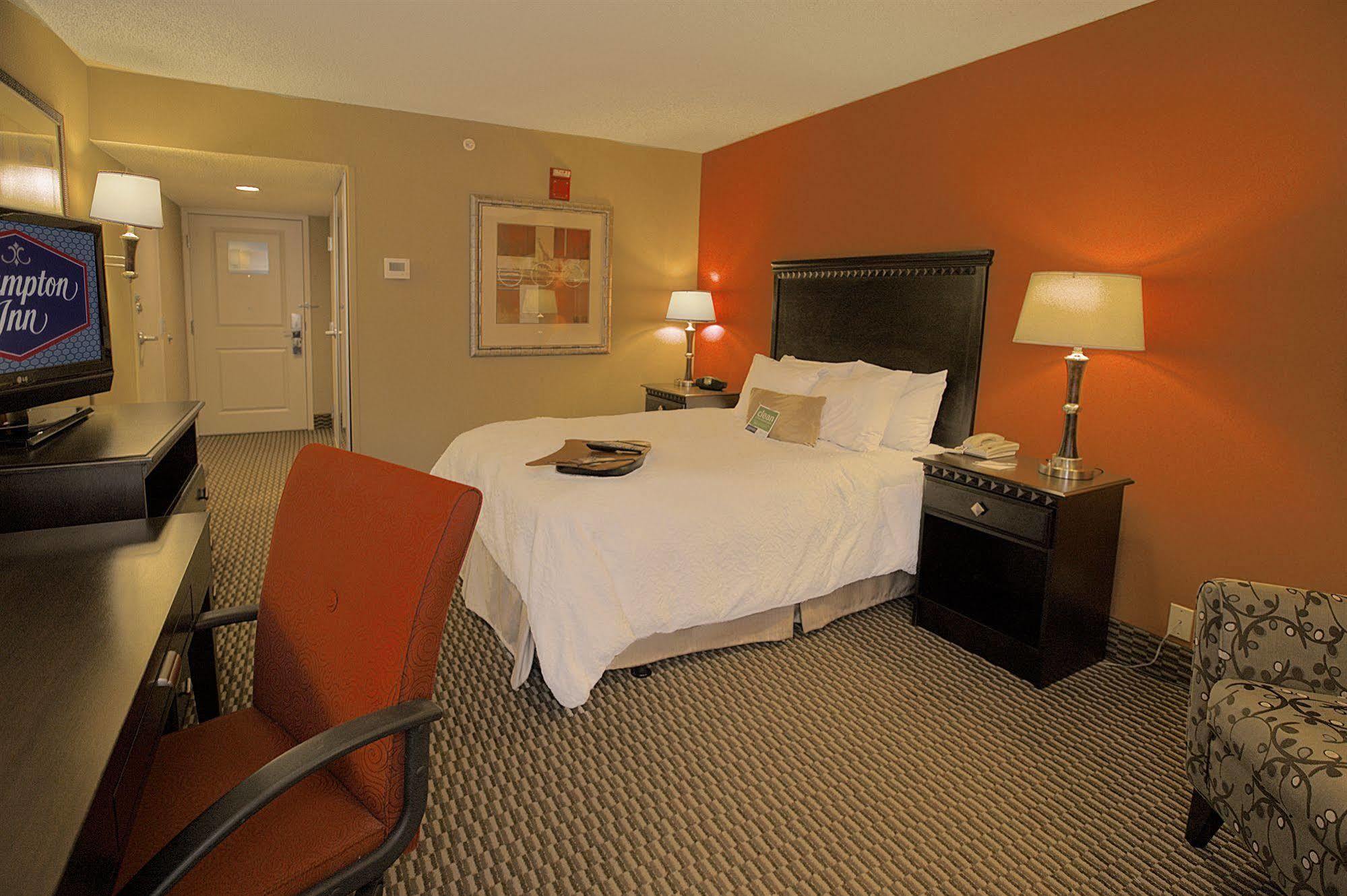 Hampton Inn Asheville - Biltmore Area Dış mekan fotoğraf